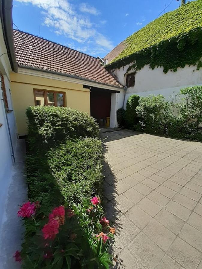 Penzion Fontána Mikulov Exterior foto